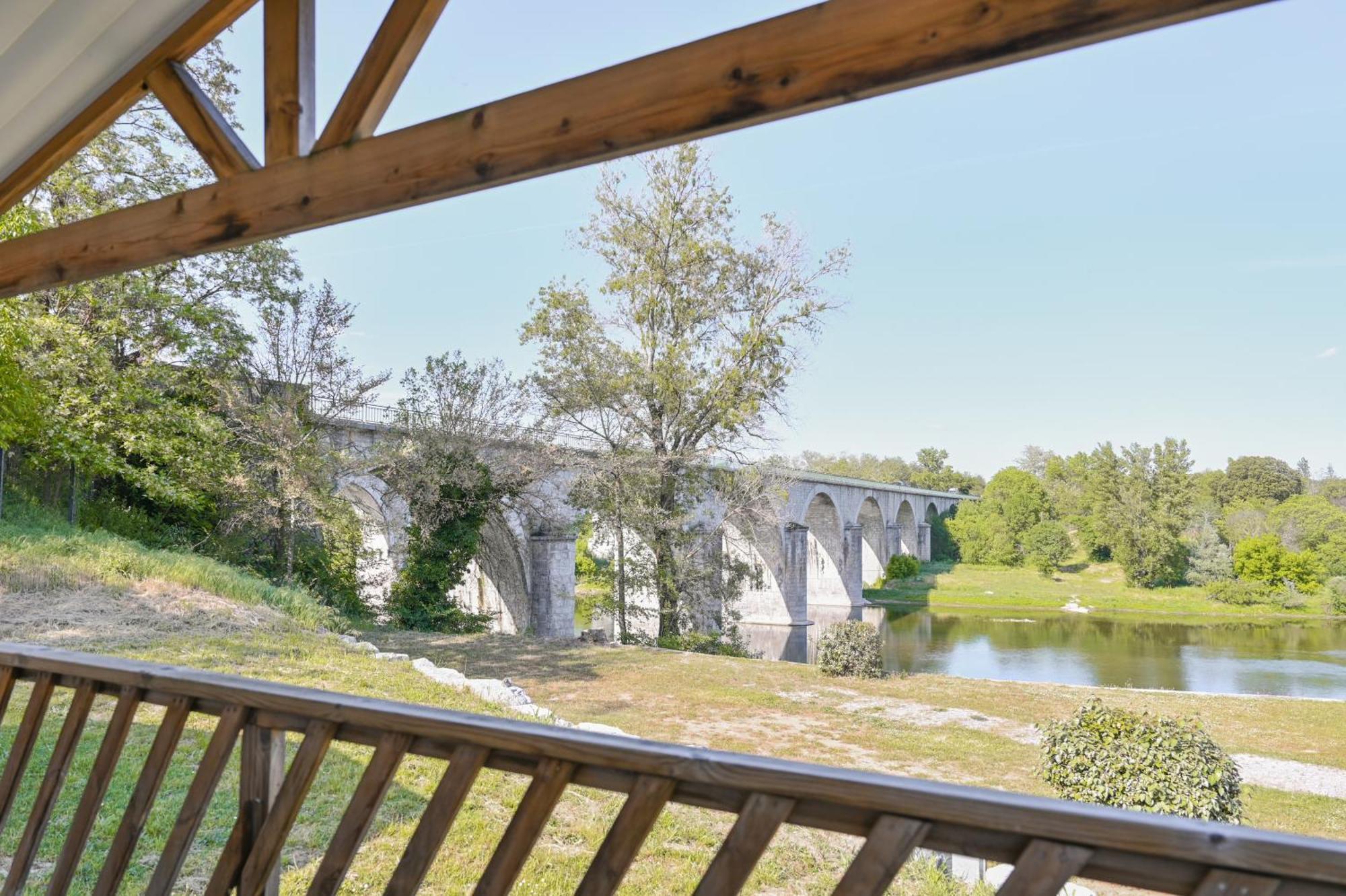 Sampzon Camping Rcn La Bastide En Ardeche חדר תמונה
